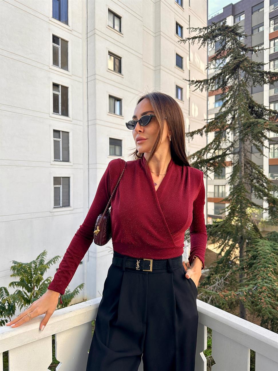 Bordo Vatkalı Sim Detaylı Bluz