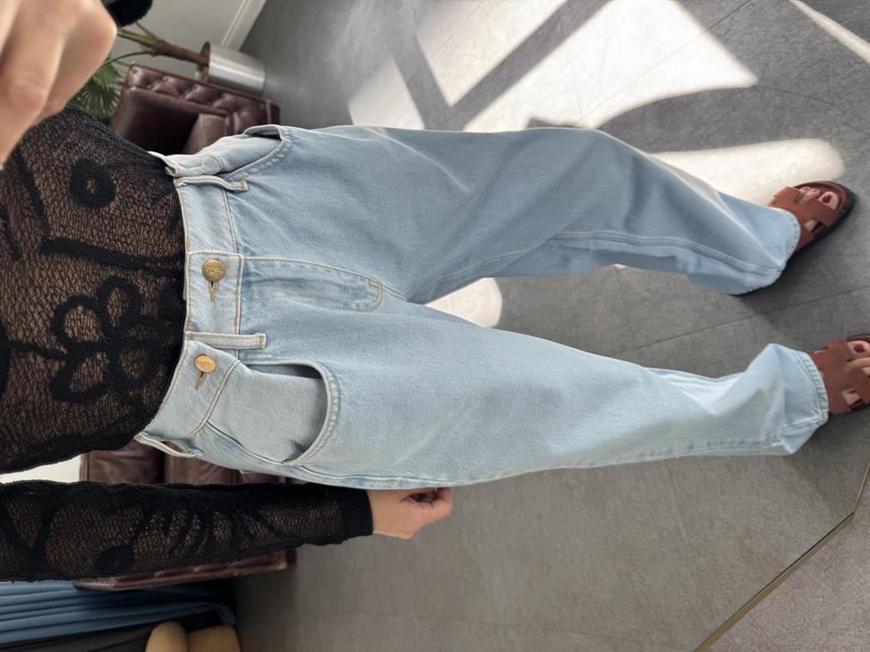 Buz Mavisi Beli Düğmeli Jean Pantolon