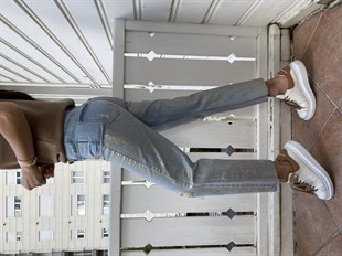 Buz Mavisi Simli Yırtık Jean Pantolon