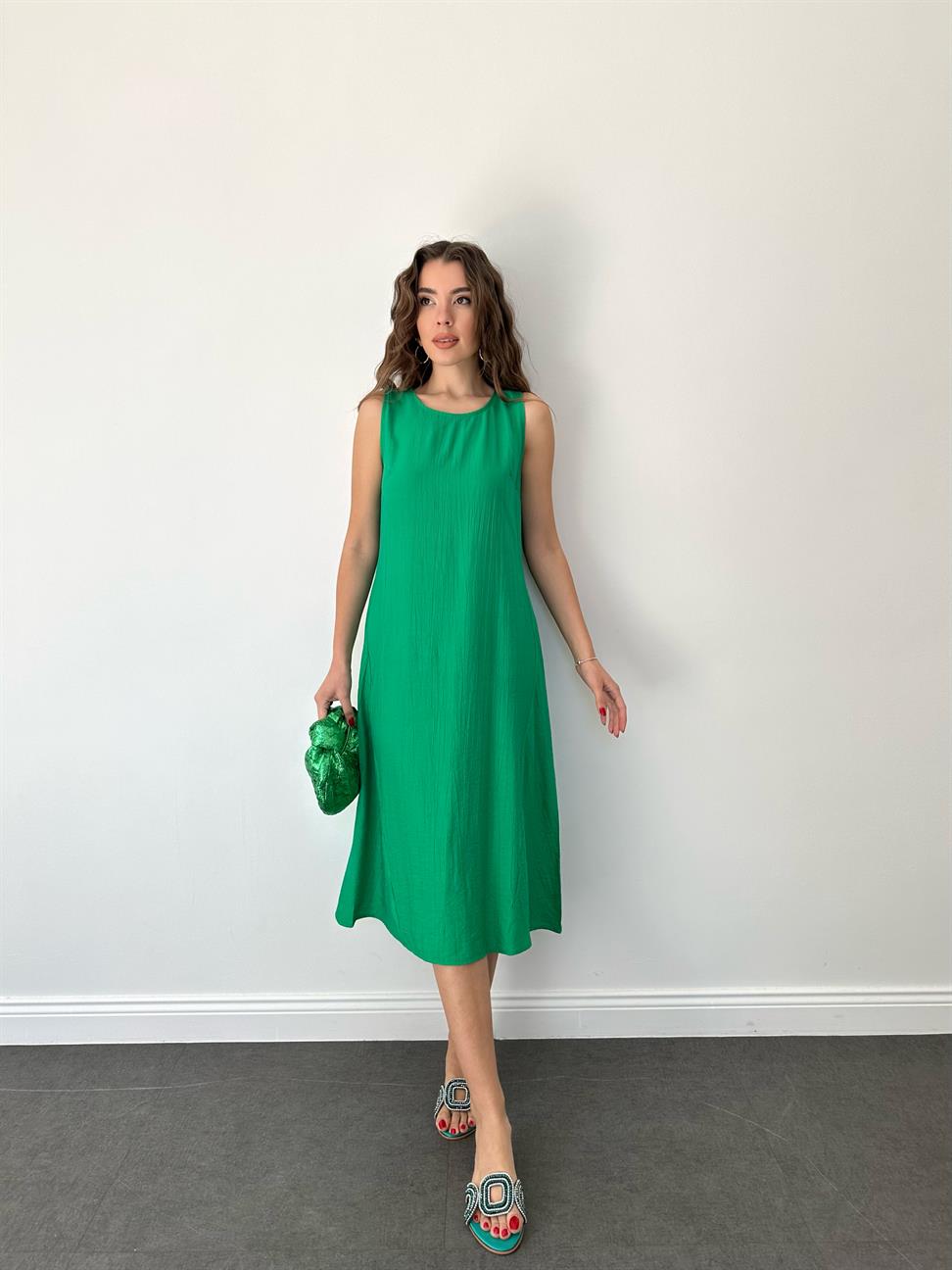 Çimen Yeşili Kolsuz Uzun Elbise