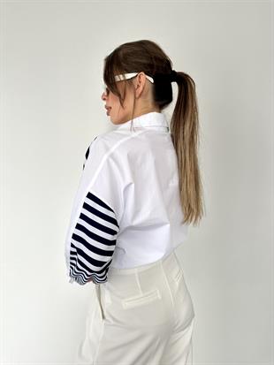 Çizgili Yakalı Sweat Beyaz-Lacivert