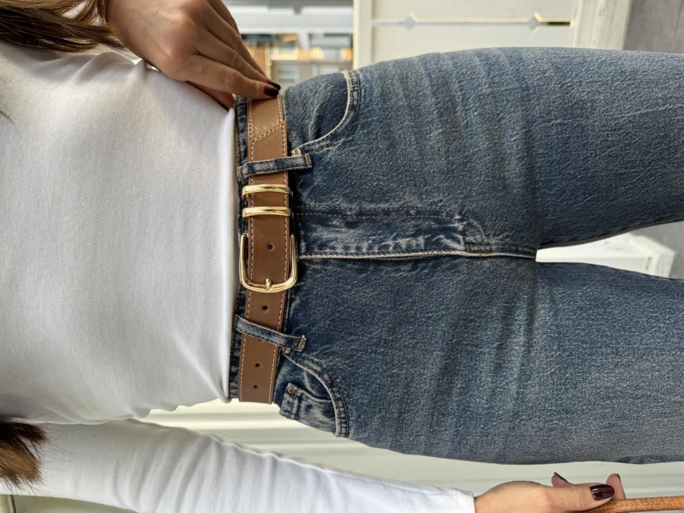 Düz Kesim Yıkamalı Kemerli Jean