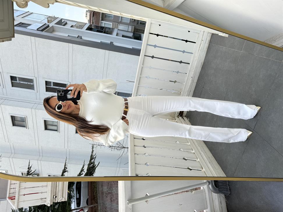 Ekru Bisiklet Yaka Kazak