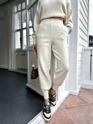 Ekru Çelik Örme Pantolon Takım