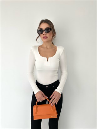 Ekru Damla Yaka Bluz