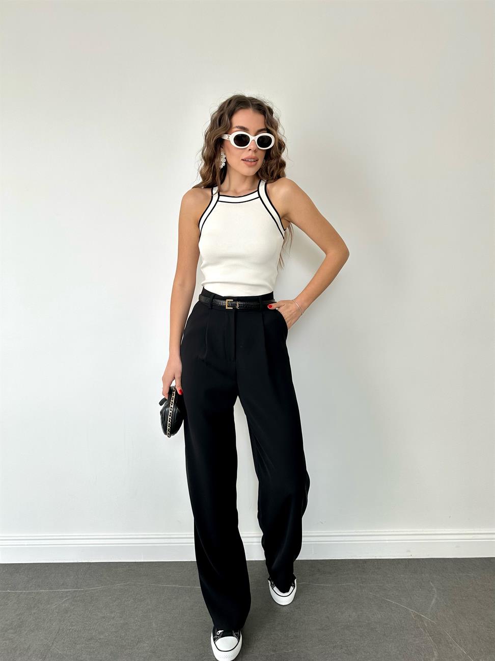 Ekru Düz Askısı İnce Çizgili Bluz