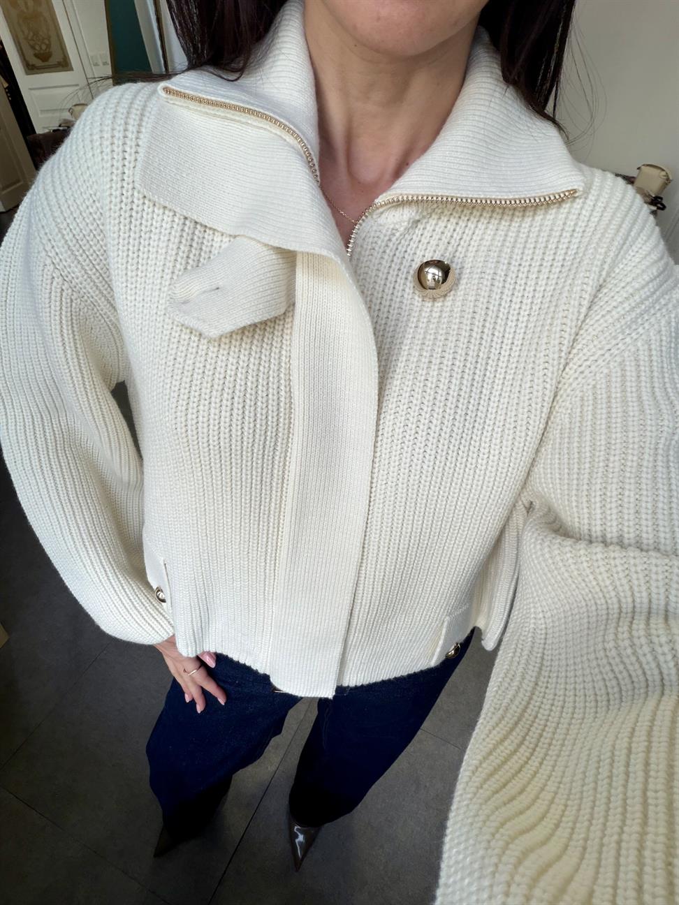 Ekru Fermuarlı Kemerli Düğmeli Yünlü Triko Hırka
