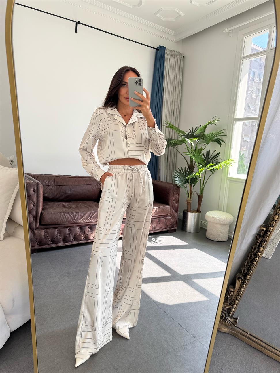 Ekru Geometrik Desen Saten Takım