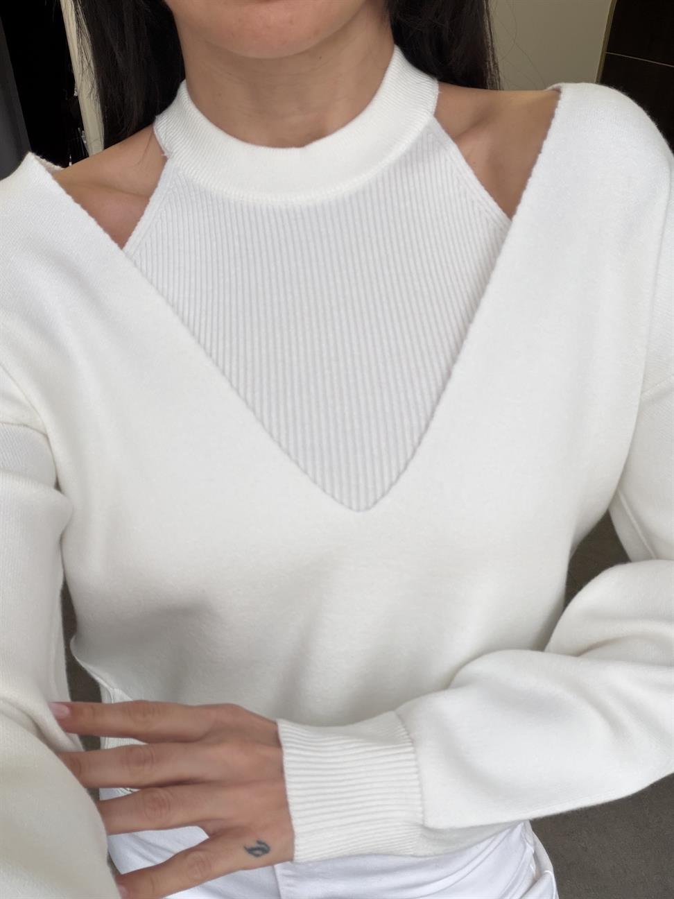 Ekru İkili V Yaka Kazak