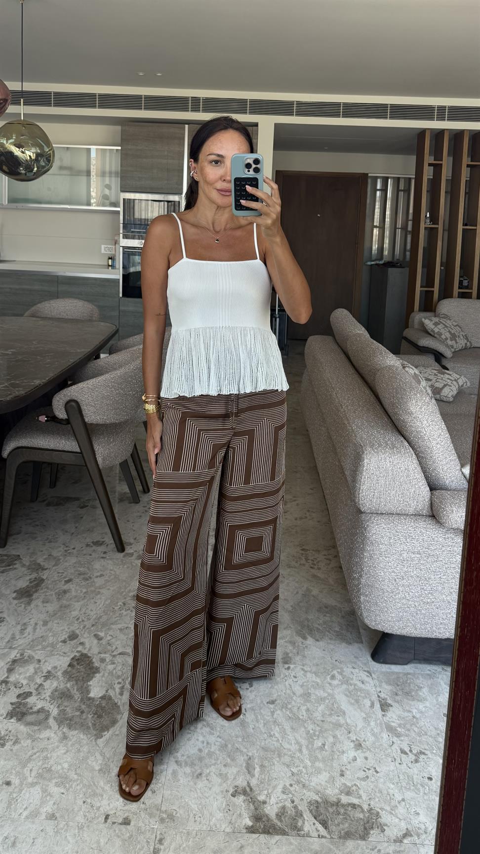 Ekru İnce Volanlı Triko Bluz