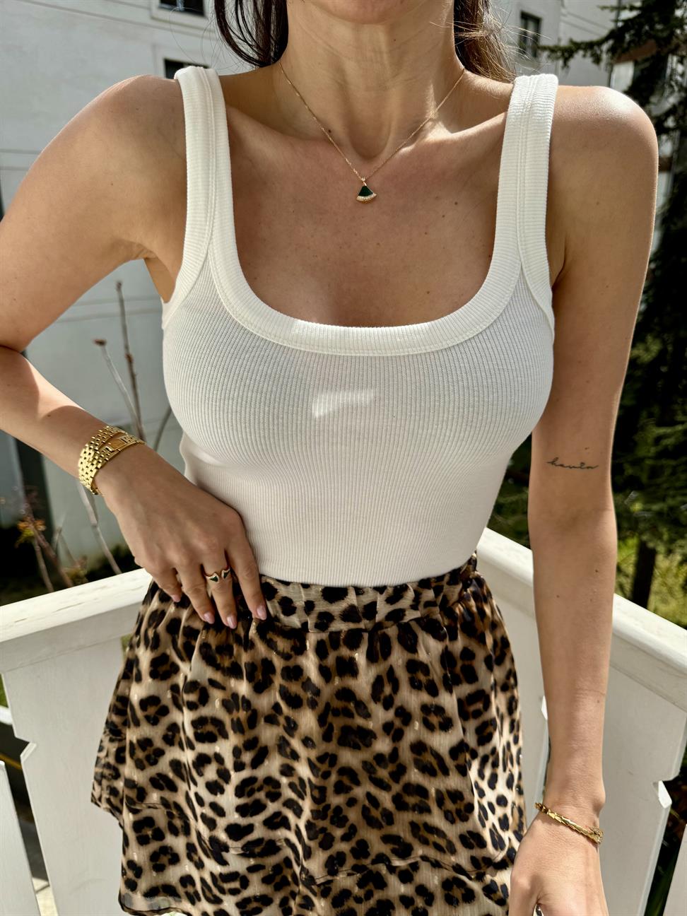 Ekru Kaşkorse U Yaka Atlet Bluz