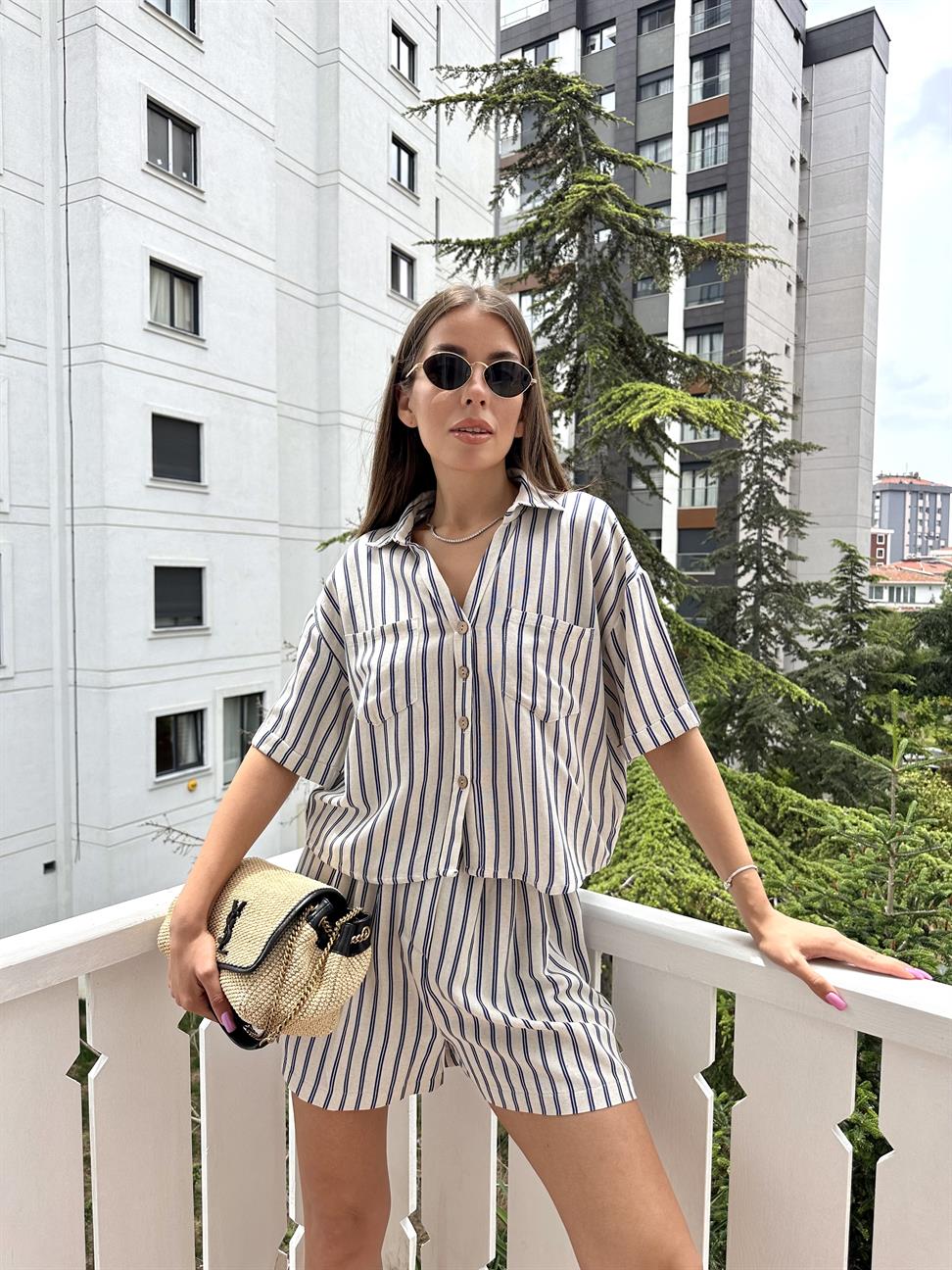 Ekru Kemer Detaylı Şort Takım