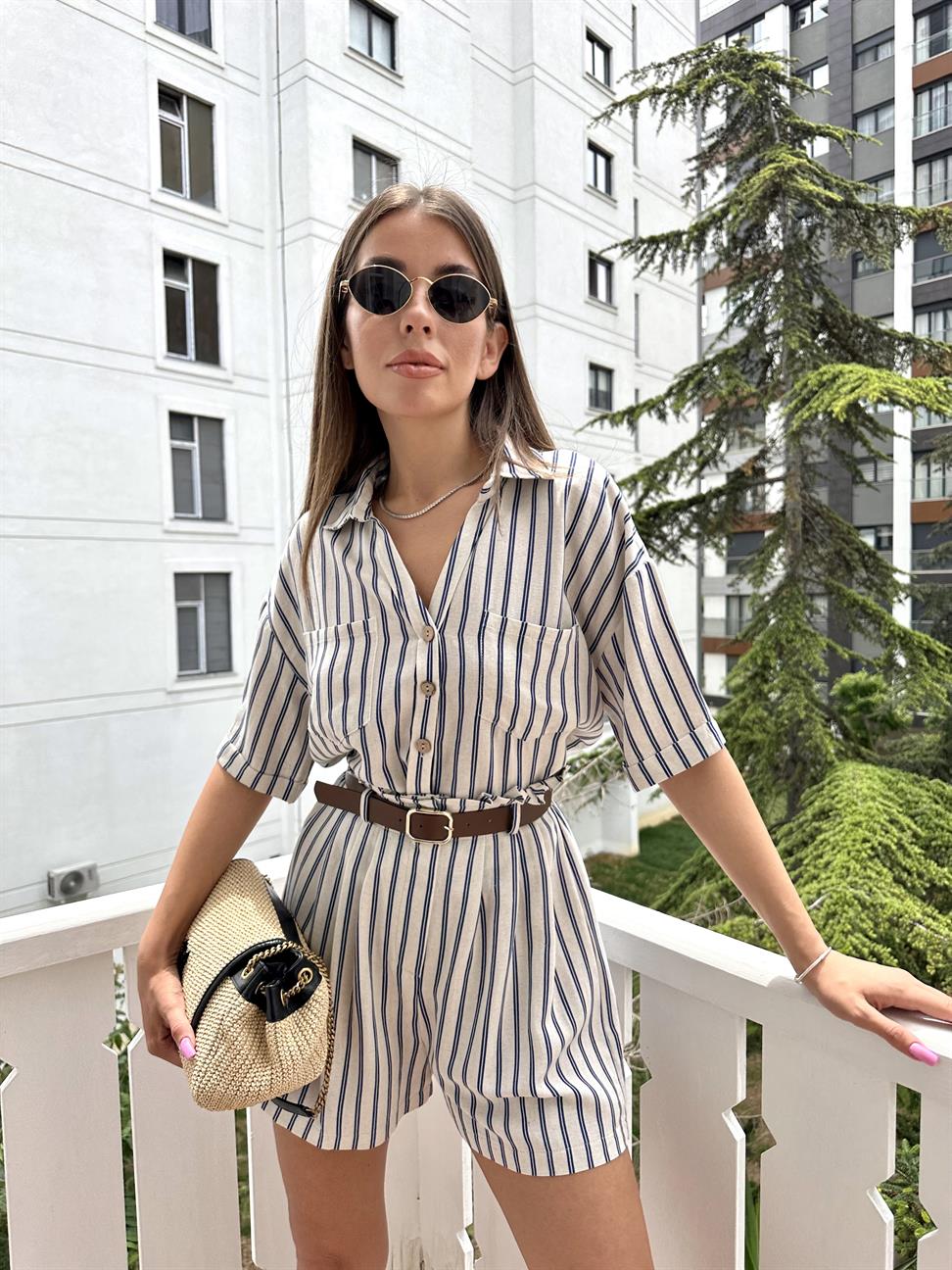 Ekru Kemer Detaylı Şort Takım