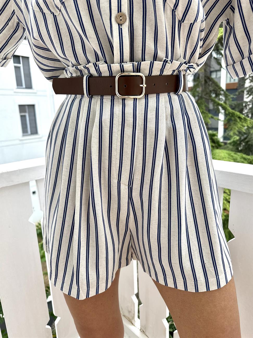 Ekru Kemer Detaylı Şort Takım