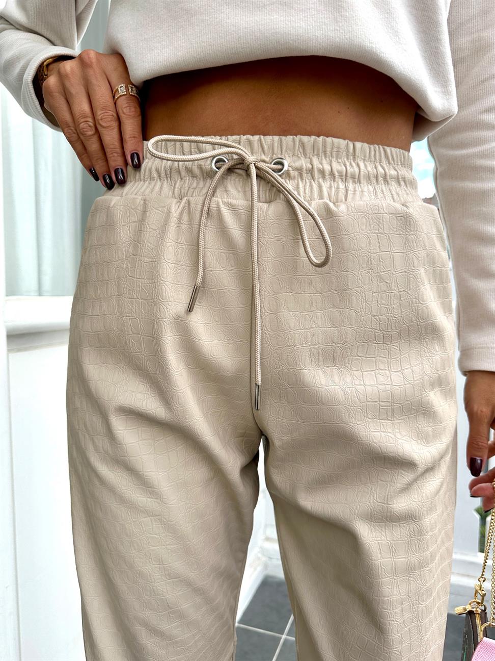Ekru Krokodil Çimalı Deri Pantolon