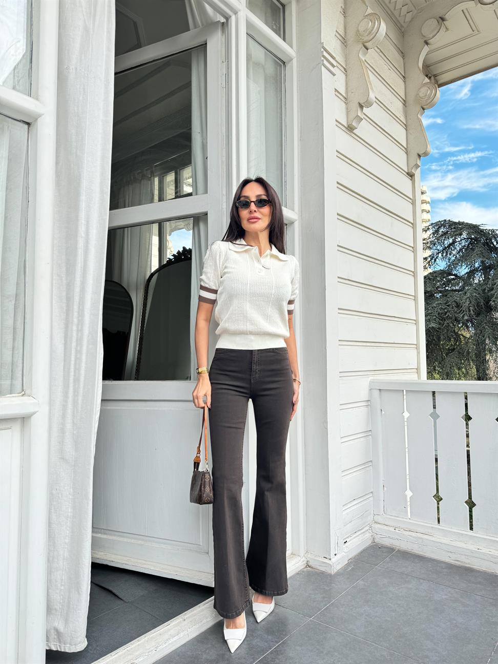 Ekru Polo Yaka Çizgi Detaylı Triko