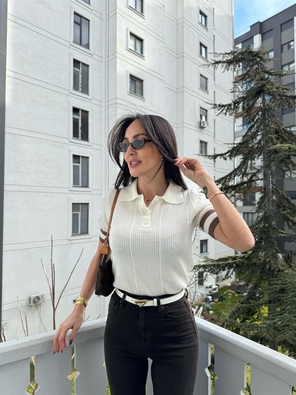 Ekru Polo Yaka Çizgi Detaylı Triko