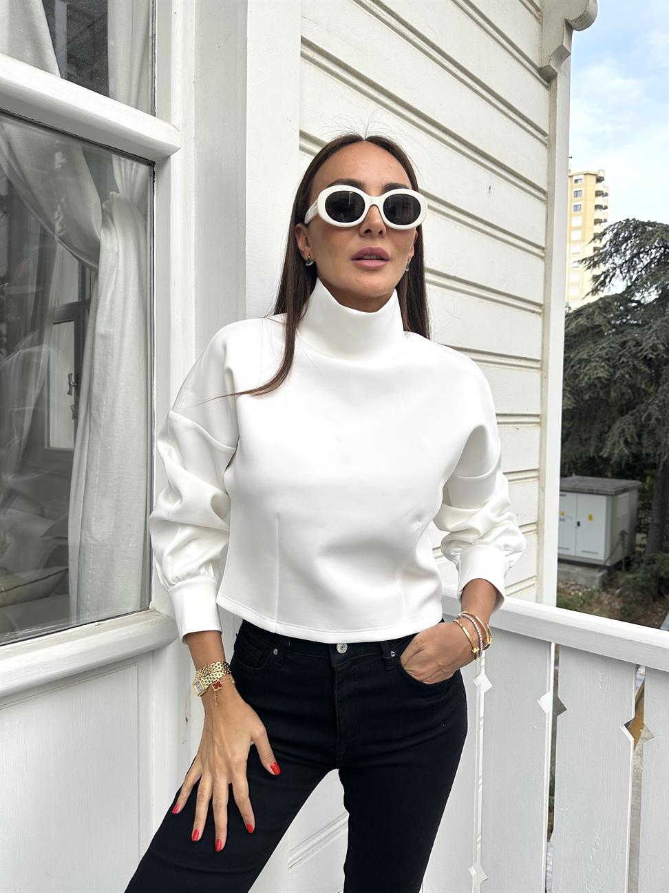 Ekru Scuba Sweatshirt