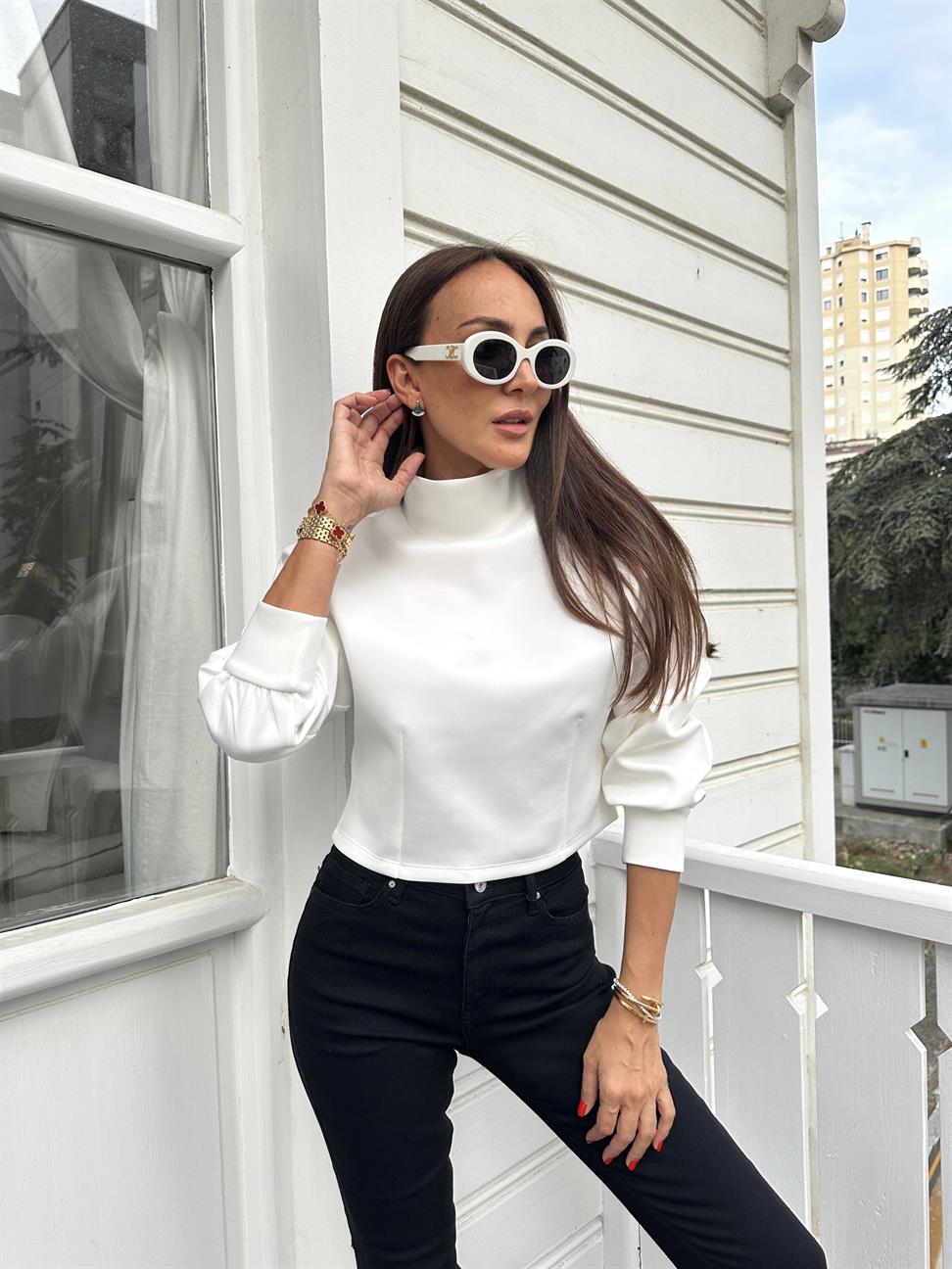 Ekru Scuba Sweatshirt