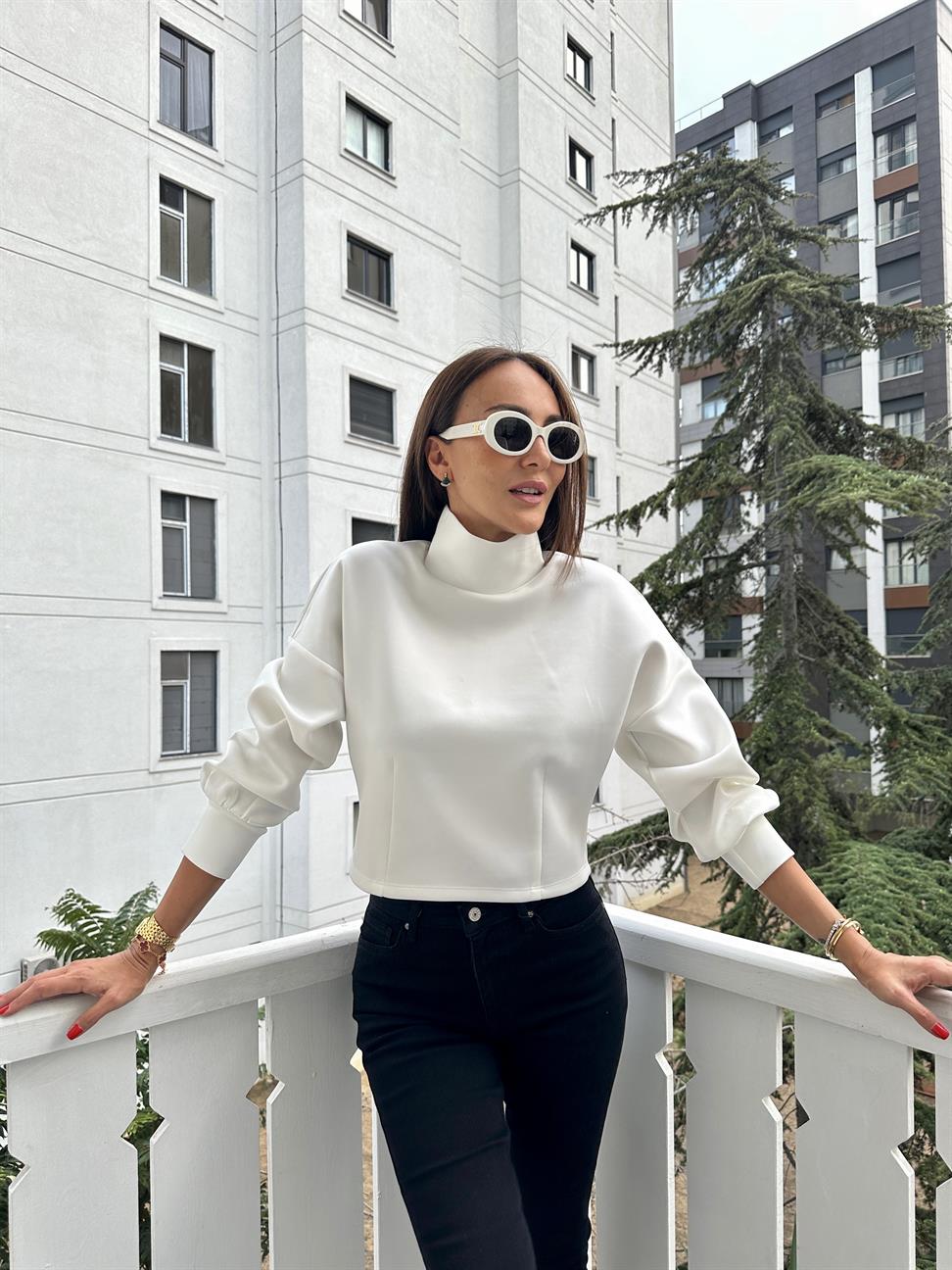 Ekru Scuba Sweatshirt