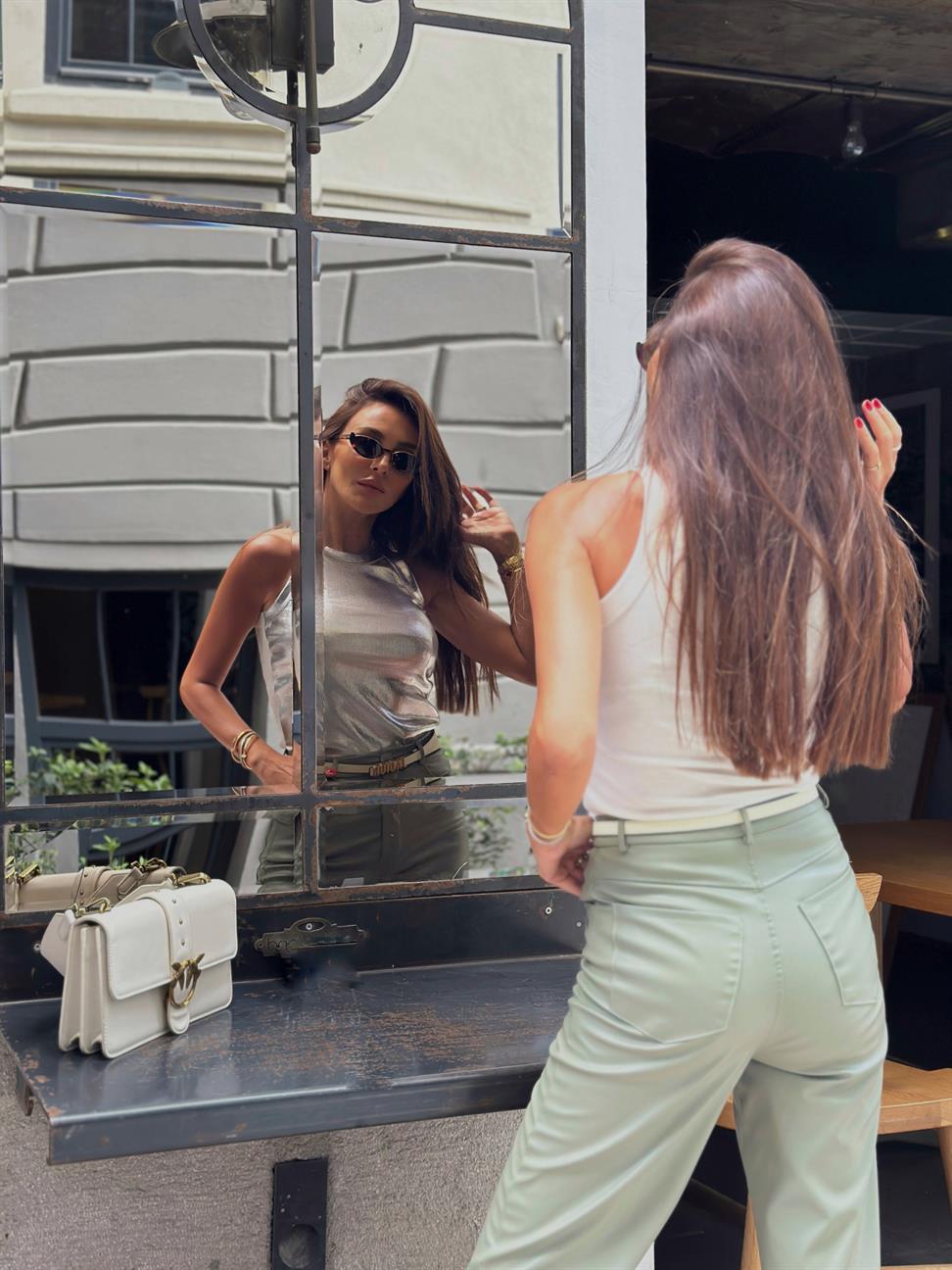 Ekru Sıfır Kol Metalik Atlet