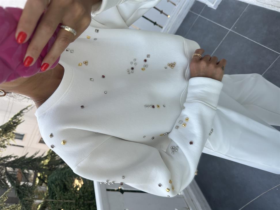 Ekru Taşlı Sweatshirt