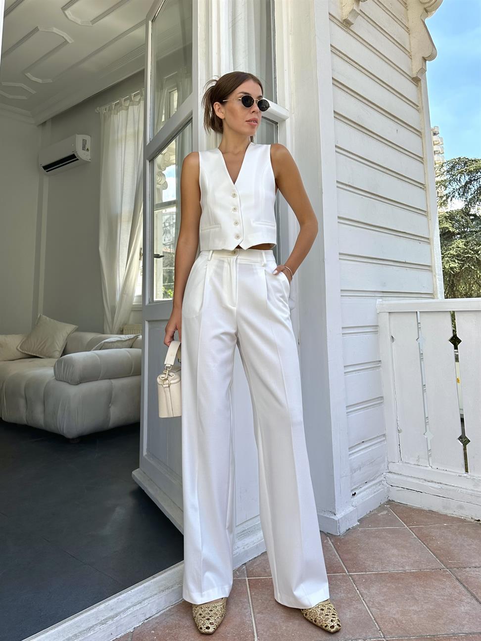 Beyaz Yüksek Bel Uzun Pantolon