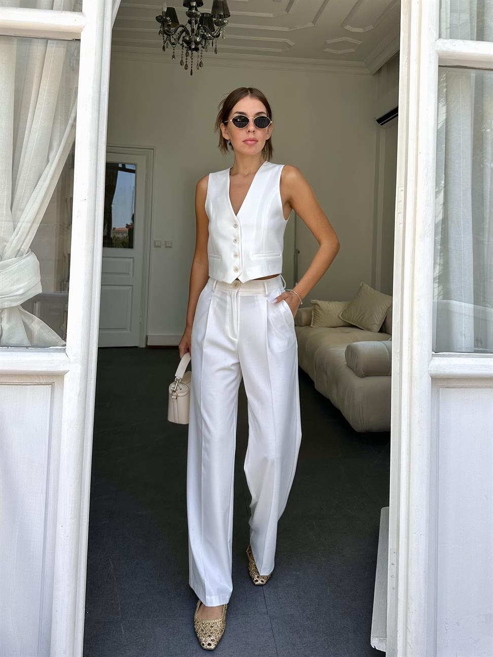 Beyaz Yüksek Bel Uzun Pantolon
