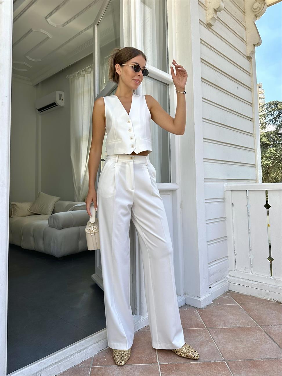 Beyaz Yüksek Bel Uzun Pantolon