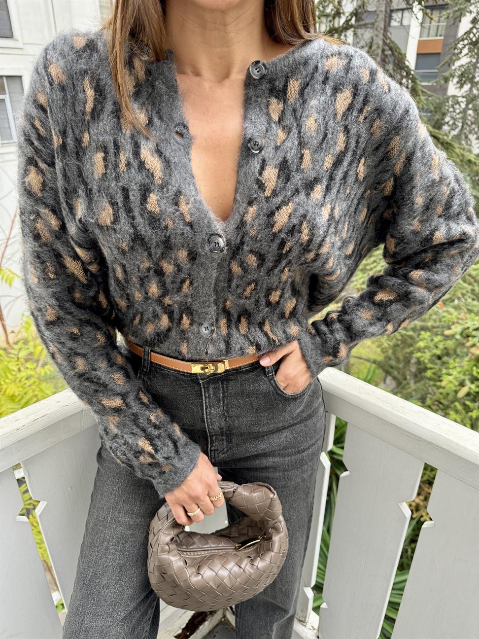 Füme-Hardal Şardonlu Leopar Triko Hırka