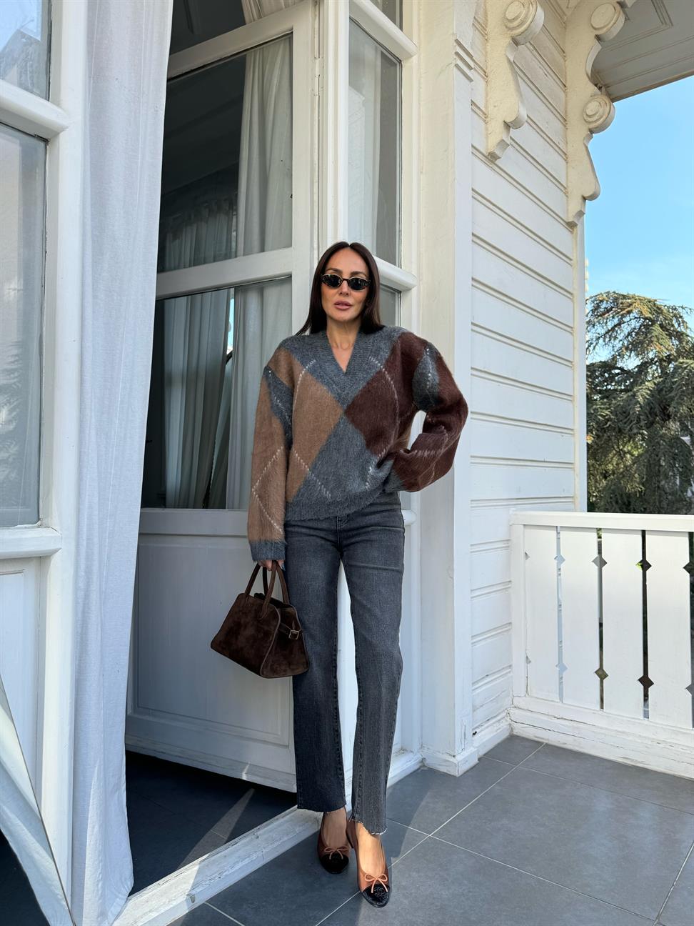 Füme V Yaka Baklava Desen Kazak