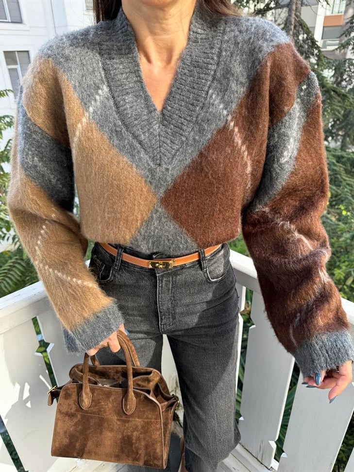 Füme V Yaka Baklava Desen Kazak