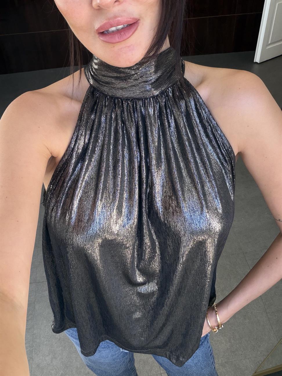 Gold Bağlama Detaylı Parlak Bluz