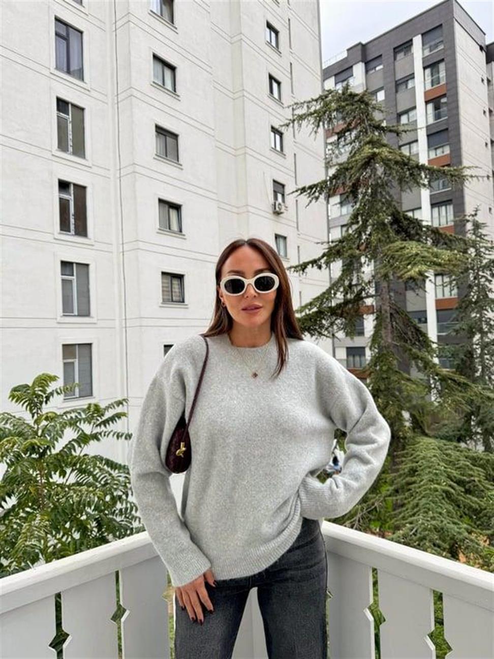 Gri Bisiklet Yaka Yumuşak Dokulu Triko Kazak