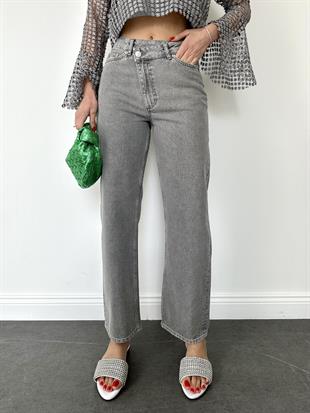 Gri Bol Paçalı Jean