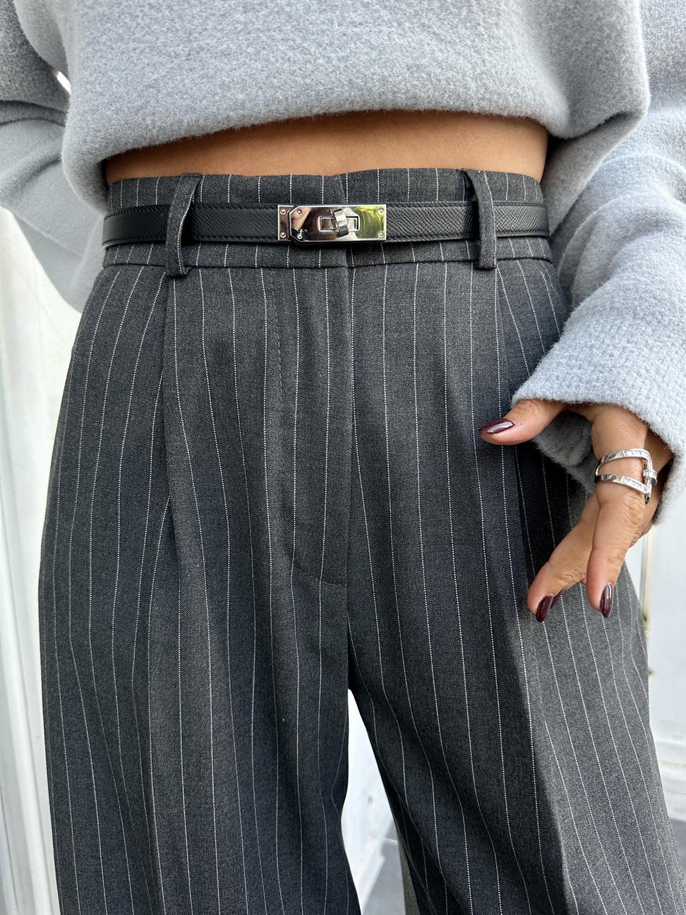 Gri Çizgili Bol Pantolon