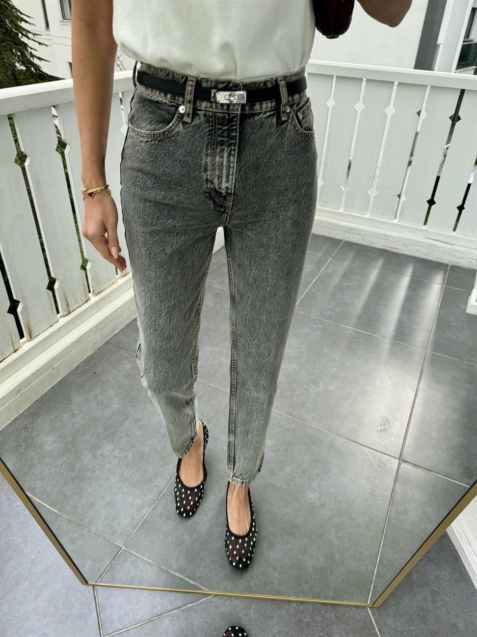 Gri Dikişli Mom Fit Jean
