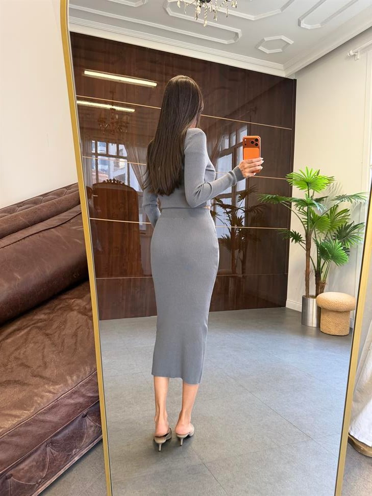 Gri Fitilli V Yaka Etekli Takım