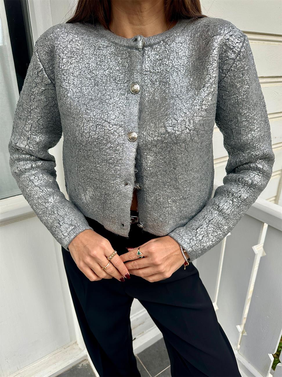 Gri-Gümüş Varaklı Düz Hırka