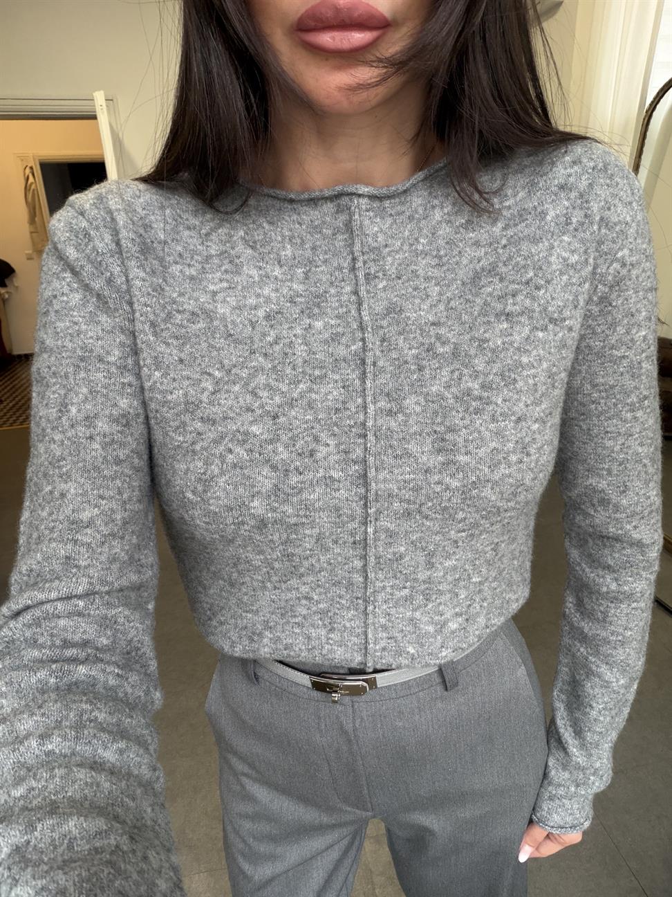 Gri Kayık Yaka Kazak