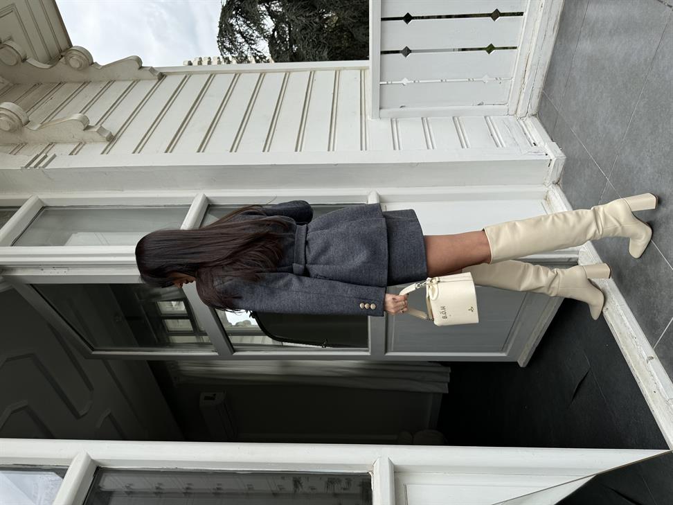 Gri Kemerli Ceket Etek Takım