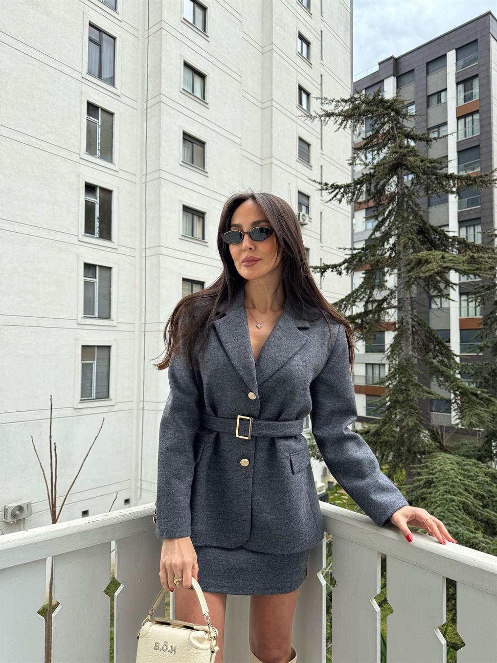 Gri Kemerli Ceket Etek Takım