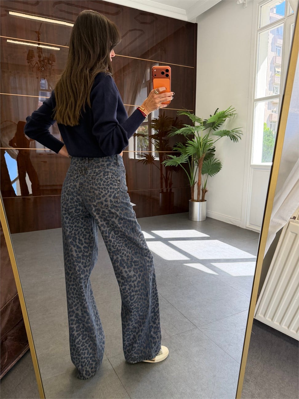 Gri Leopar Desenli Bol Kesim Jean Pantolon