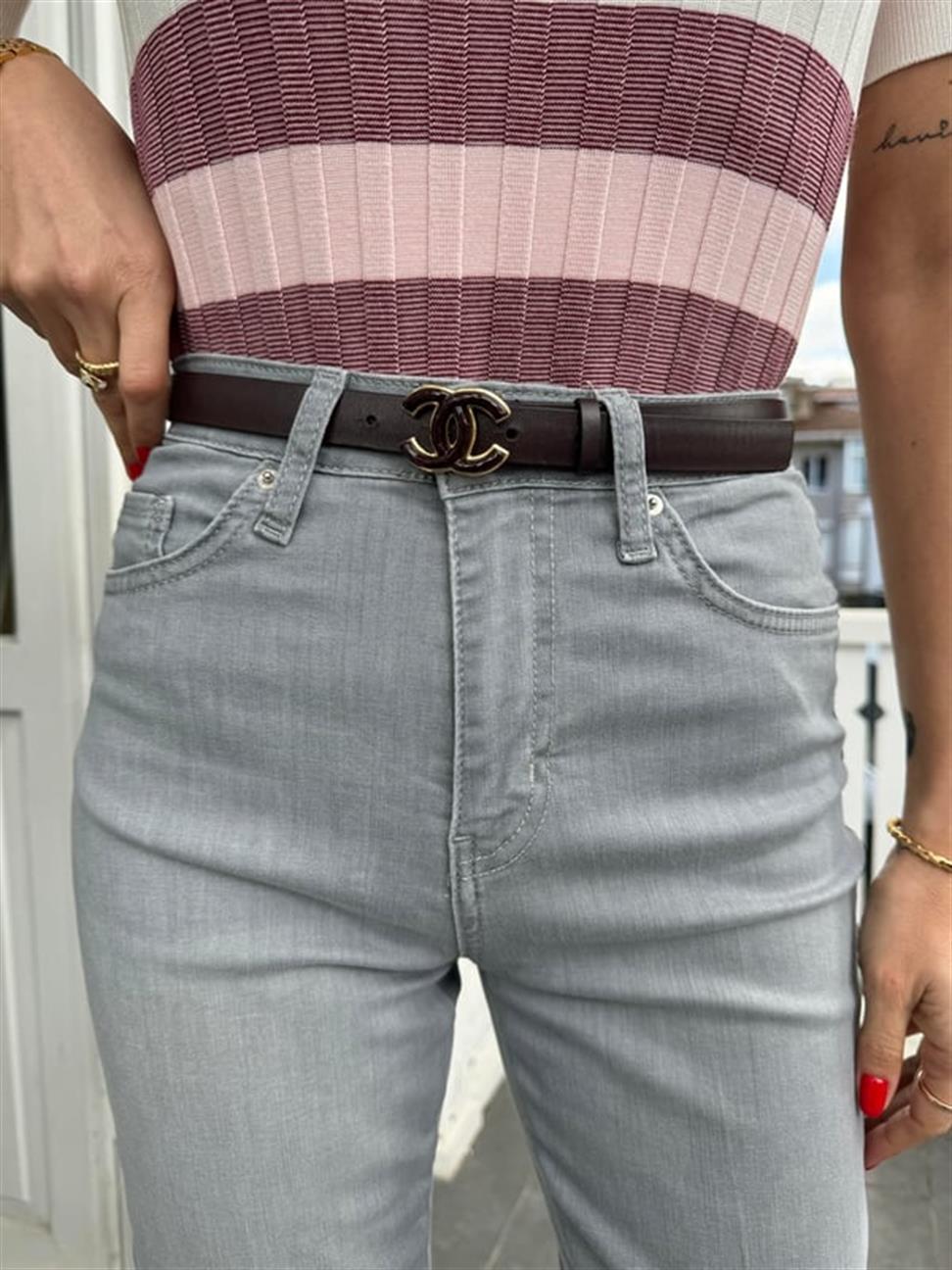 Gri Paçası Püsküllü ve Yırtmaçlı Jean Pantolon