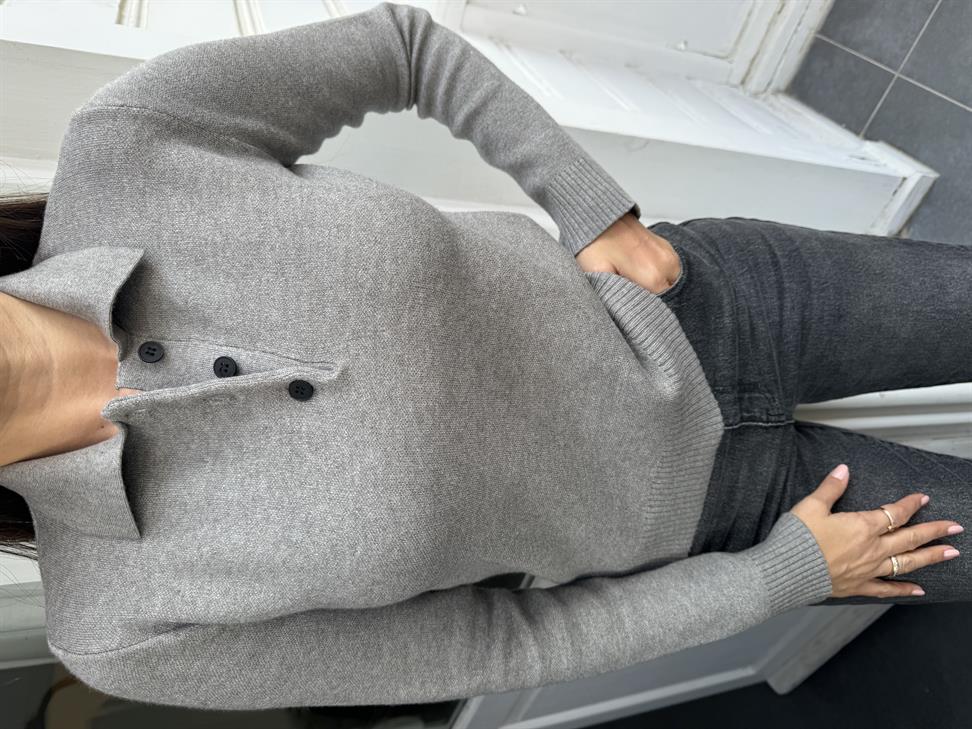 Gri Polo Yaka 3 Düğmeli Kazak