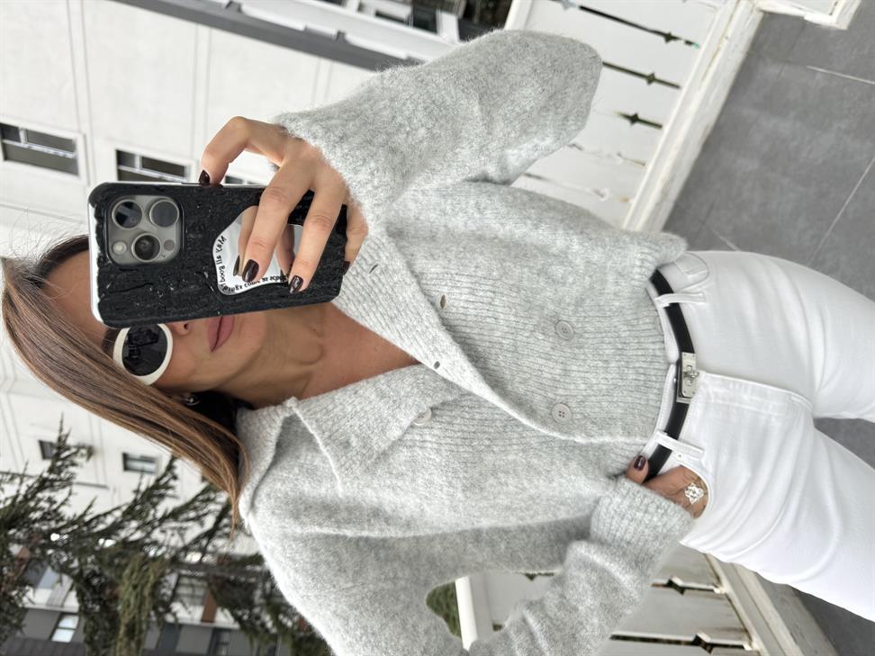 Gri Polo Yaka Düğmeli Yumuşak Triko Hırka