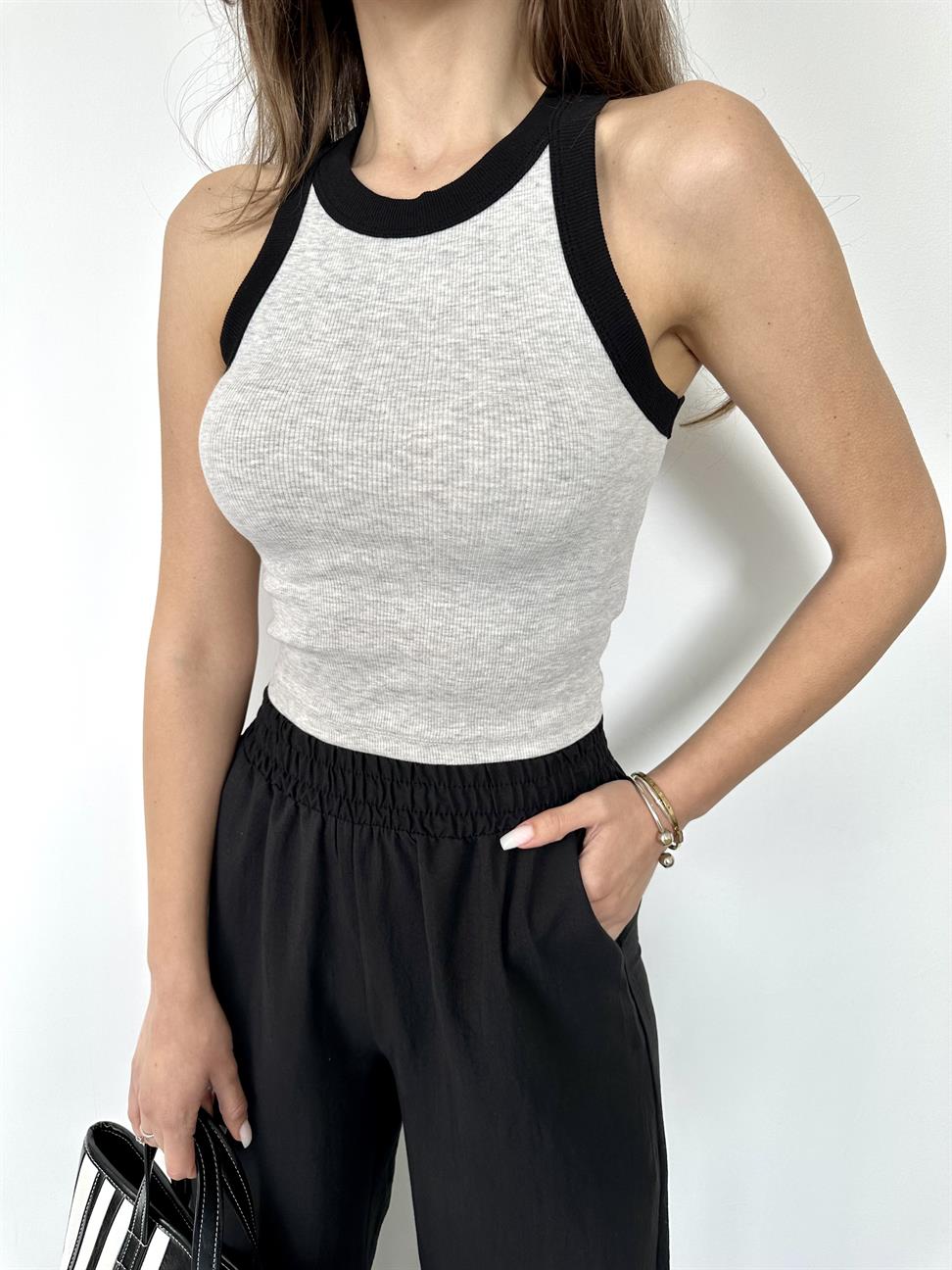Gri Yakası Şeritli Atlet Bluz