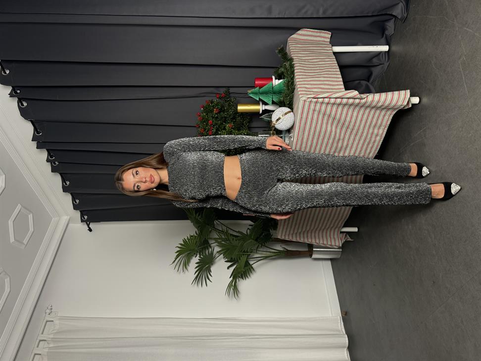 Gümüş Simli Kırınkıl Bluz