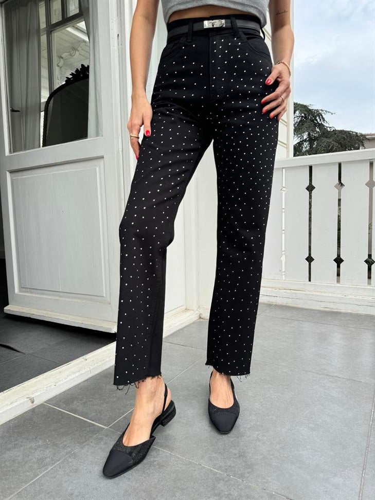 Gümüş Taşlı Kesik Paça Jean Pantolon