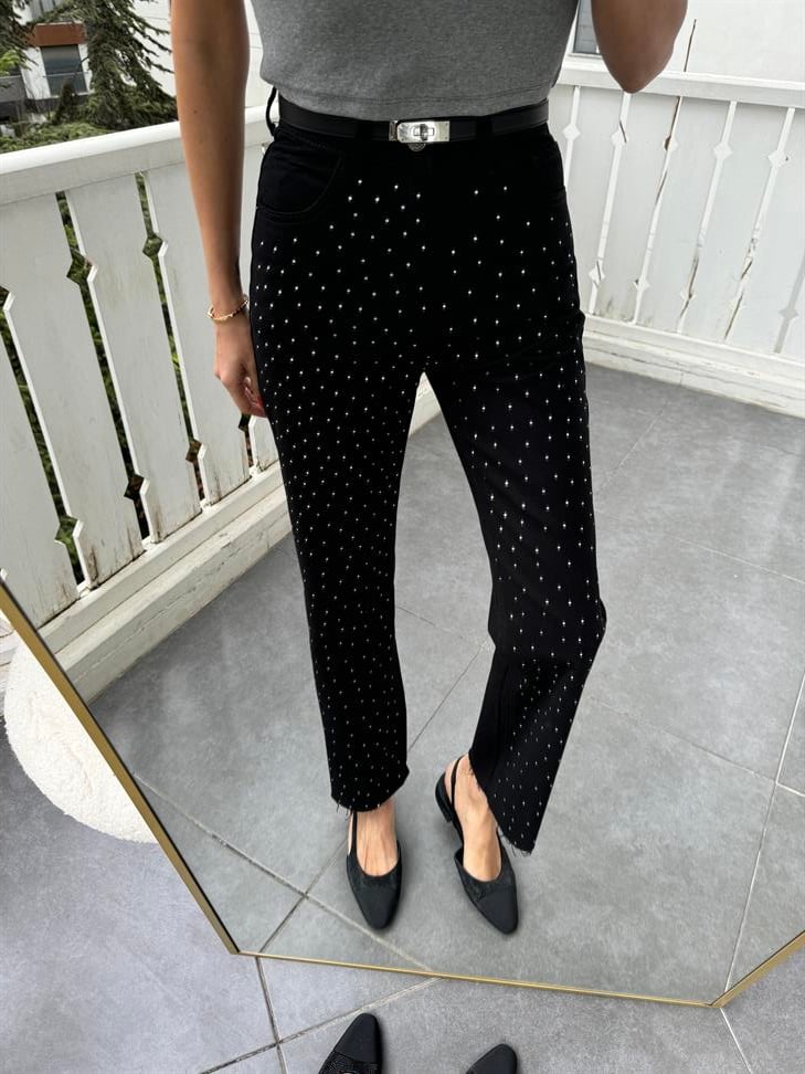 Gümüş Taşlı Kesik Paça Jean Pantolon